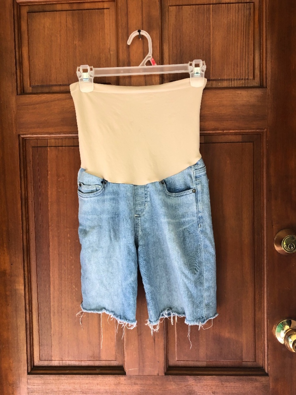 Joe’s Flawless The Callie  Maternity shorts